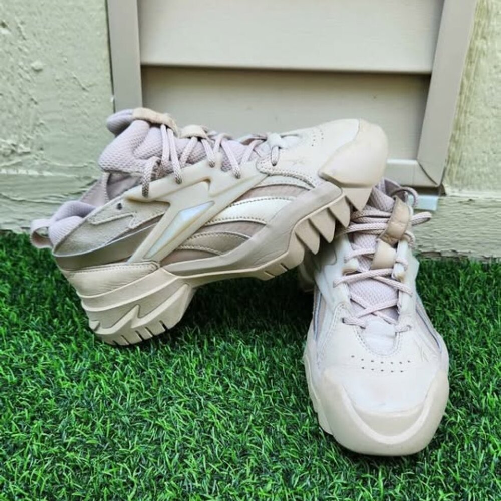 Reebok Cardi B Club C V2 Women's Shoes Size 9 Color Beige